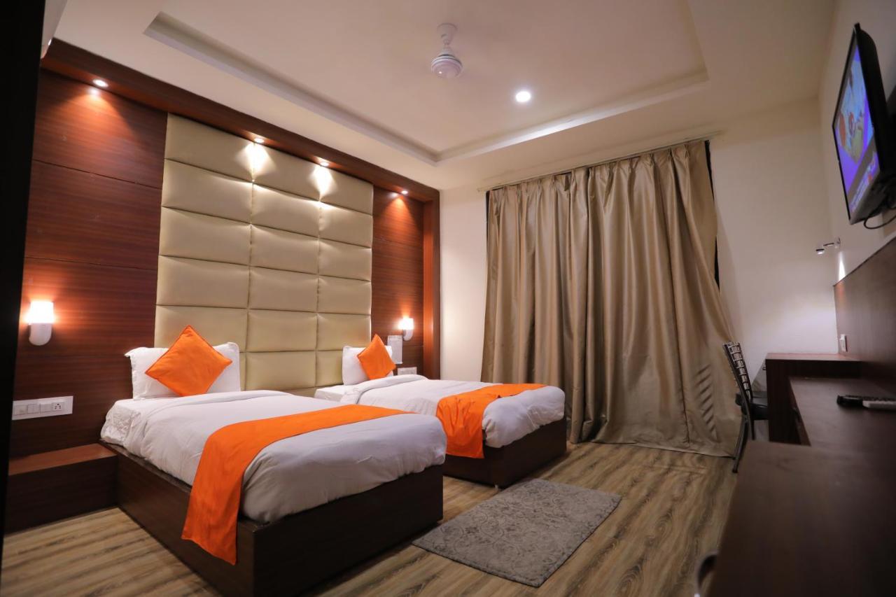 Hotel Marygold Agra  Buitenkant foto